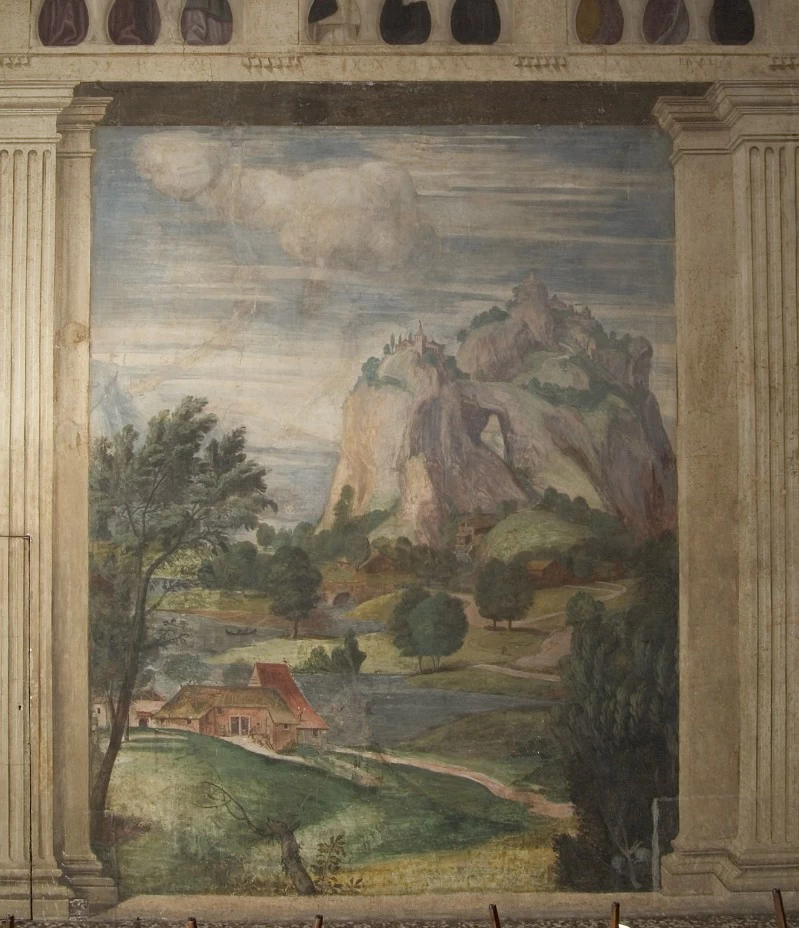 Paesaggio fluviale con alto promontorio