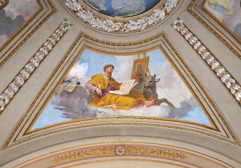 Dipinto murale con San Luca Evangelista