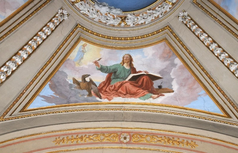 Dipinto murale con San Giovanni Evangelista