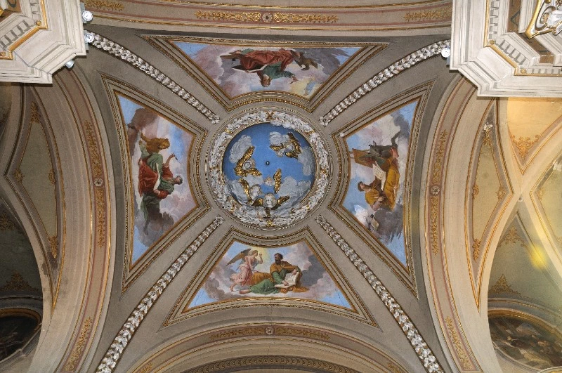 Dipinto murale con angeli