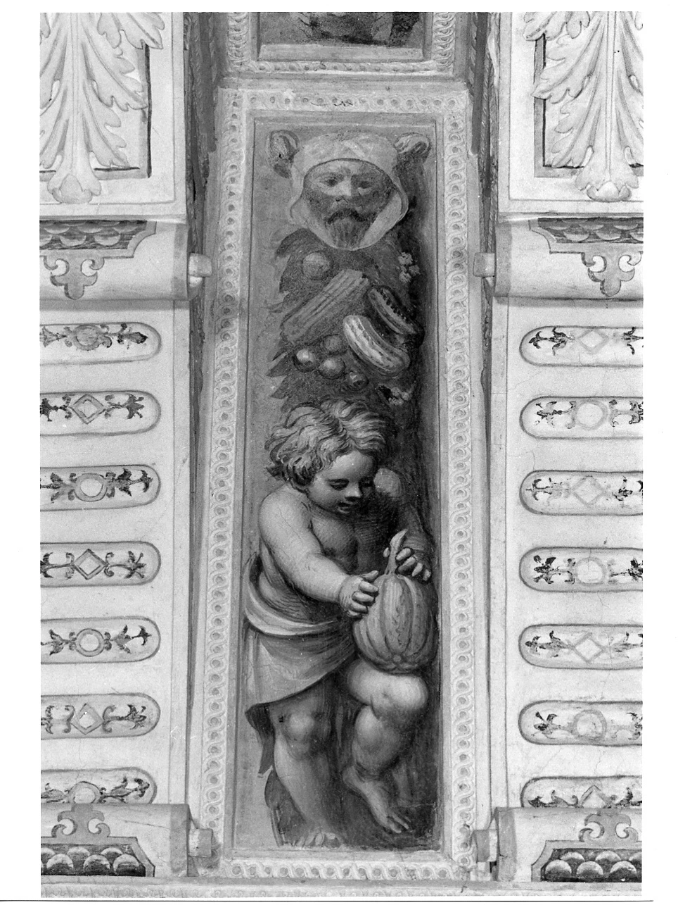 Putto con festone con frutti e mascherone - Rodengo Saiano