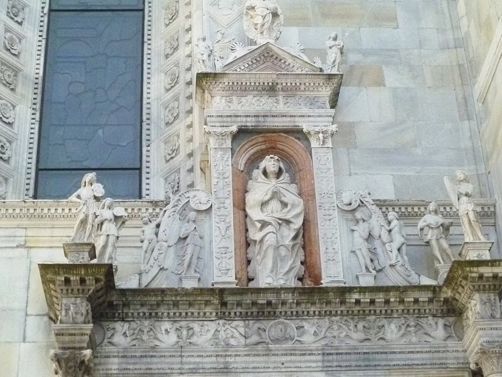 Edicola con statua - Cattedrale di Como